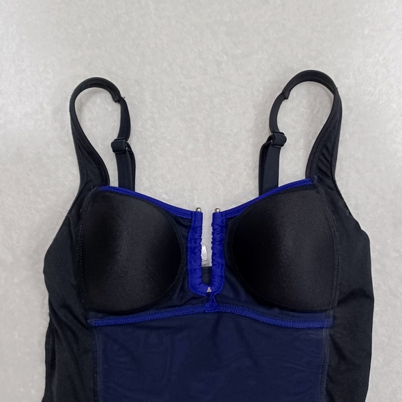 VENUS Slenderizing Tankini Top, size 6 - Picture 13 of 14